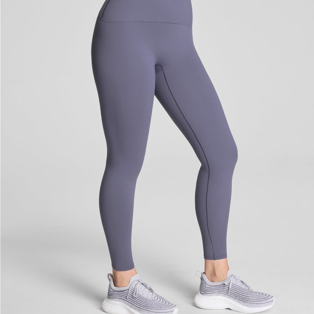 SPANXshape™ Booty Boost®
Brushed Full-Length Leggings